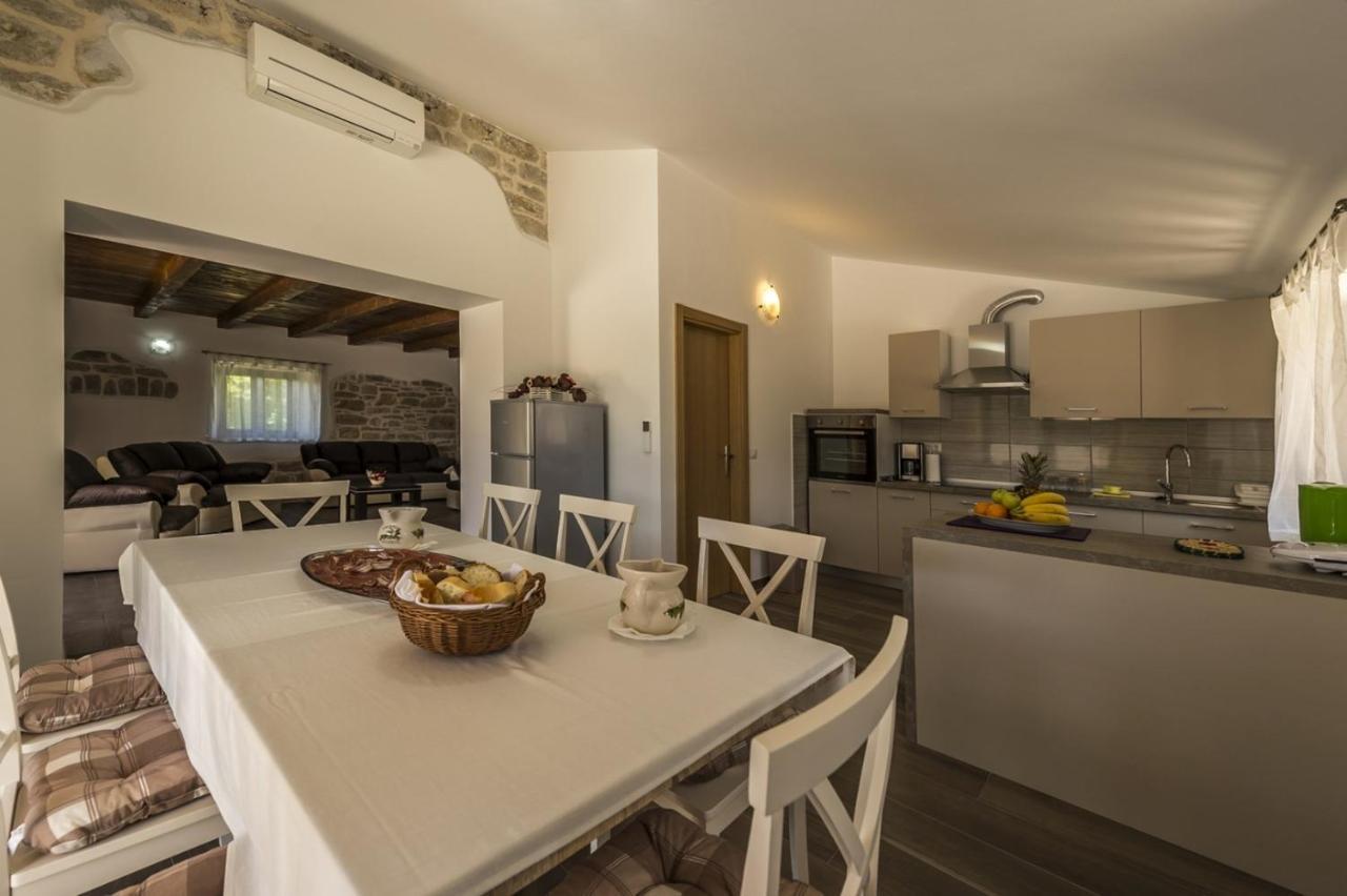 Spacious Four-Bedroom Villa Marija Klostar Kültér fotó