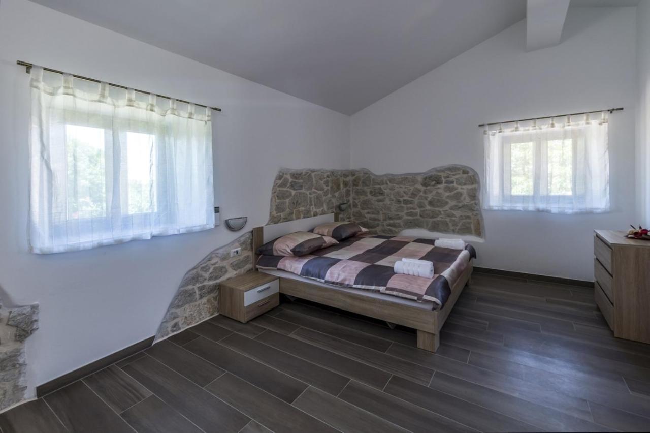 Spacious Four-Bedroom Villa Marija Klostar Kültér fotó