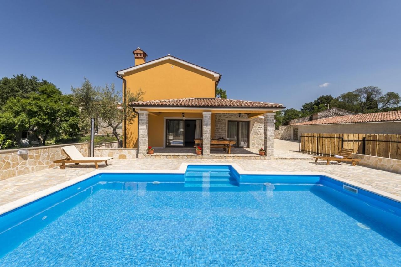 Spacious Four-Bedroom Villa Marija Klostar Kültér fotó