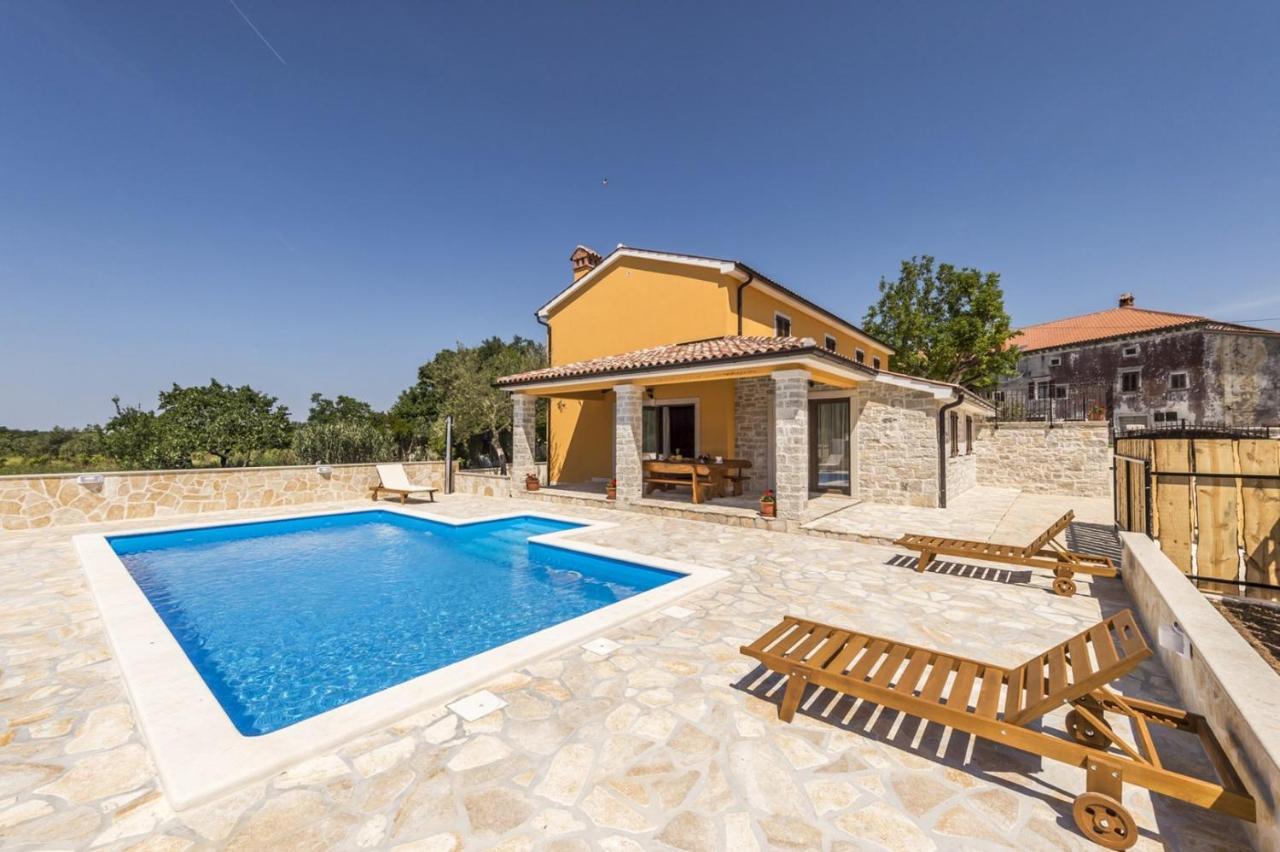Spacious Four-Bedroom Villa Marija Klostar Kültér fotó